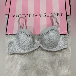 Victoria's Secret body by Victoria silver lace lined Demi bra